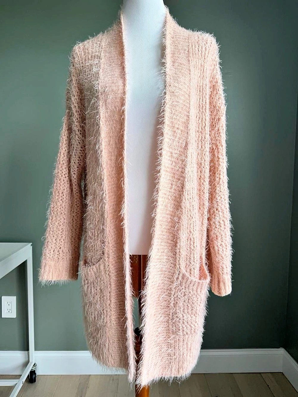 C.A.S.L.O.N. Nordstrom Pink Fuzzy Knit Long Cardigan size Small